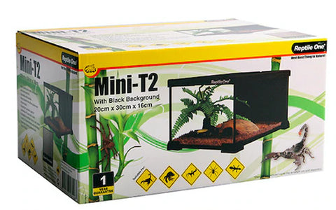 Mini T2 Glass Tank Wire Mesh Lid 20x30x16cm Black With Black Background