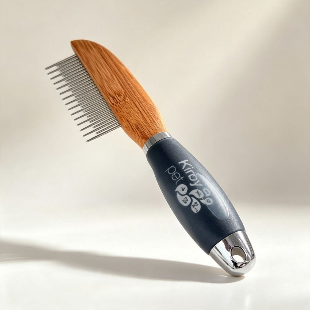 Kirby 31 pin rotating comb with 2 pin lengths – grooming comb with wooden-look spine and ergonomic navy handle for dogs and cats with long and thick coats